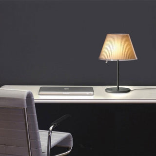 Artemide Choose table lamp with parchment diffuser #variant# | Acquista i prodotti di ARTEMIDE ora su ShopDecor