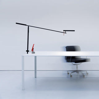 Davide Groppi Morsetto table lamp matt white #variant# | Acquista i prodotti di DAVIDE GROPPI ora su ShopDecor
