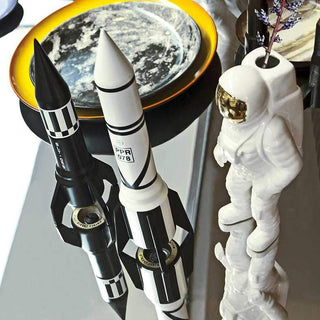 Diesel with Seletti Cosmic Diner Starman vase white #variant# | Acquista i prodotti di DIESEL LIVING WITH SELETTI ora su ShopDecor