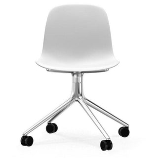 Normann Copenhagen Form polypropylene swivel chair with 4 wheels, aluminium legs - Buy now on ShopDecor - Discover the best products by NORMANN COPENHAGEN design