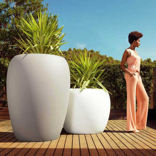 Vondom Blow vase h.75 cm polyethylene by Stefano Giovannoni Buy on Shopdecor VONDOM collections